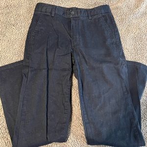 Boys size 16 dress pants. Navy in color. Izod brand. Good condition.